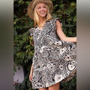 Umgee black and white paisley boho dress Size Medium